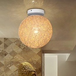 La caña forma bolas de cáñamo, moda creativa y para absorber la luz de la cúpula.