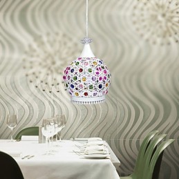 Lámpara colgante de estilo moderno de cristal con acabado envejecido.