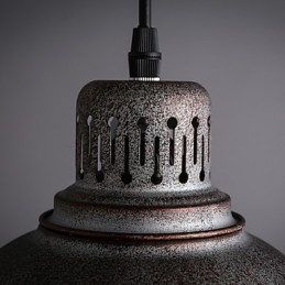 Lámpara colgante de metal con pintura estilo mini retro para exteriores