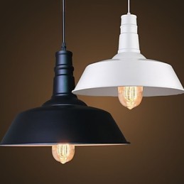 Lámpara colgante de metal de diseñadores retro