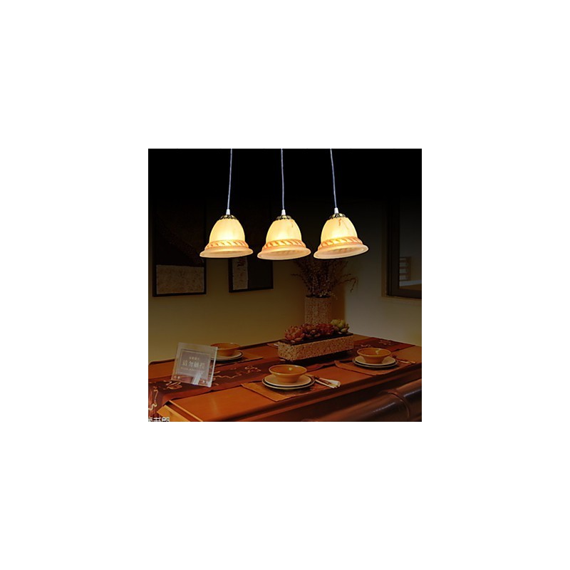 Lámpara colgante de tres luces de bronce estilo europeo retro clásico.