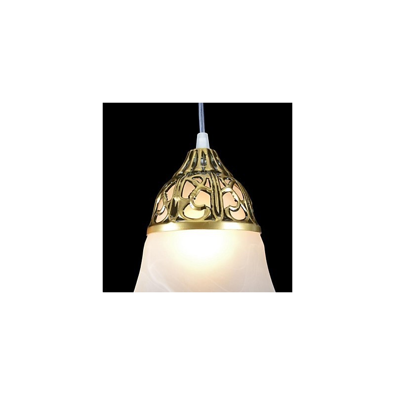 Lámpara colgante de bronce de tres luces con cristal muaré, estilo clásico europeo.