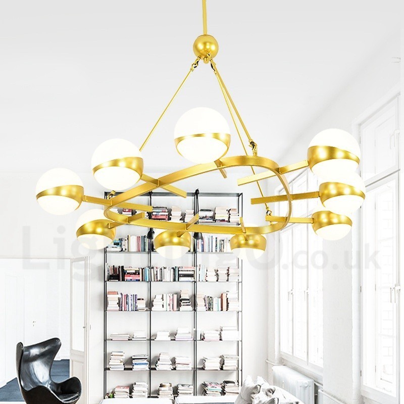 Lámpara de techo de estilo nórdico contemporáneo moderno de 9 luces con baño de cobre y pantalla de cristal esférico dorado y blanco.