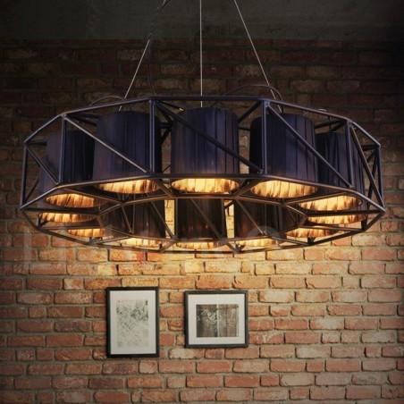 Lámpara colgante de acero de estilo industrial para tienda. Lámpara colgante de acero de estilo industrial para tienda.