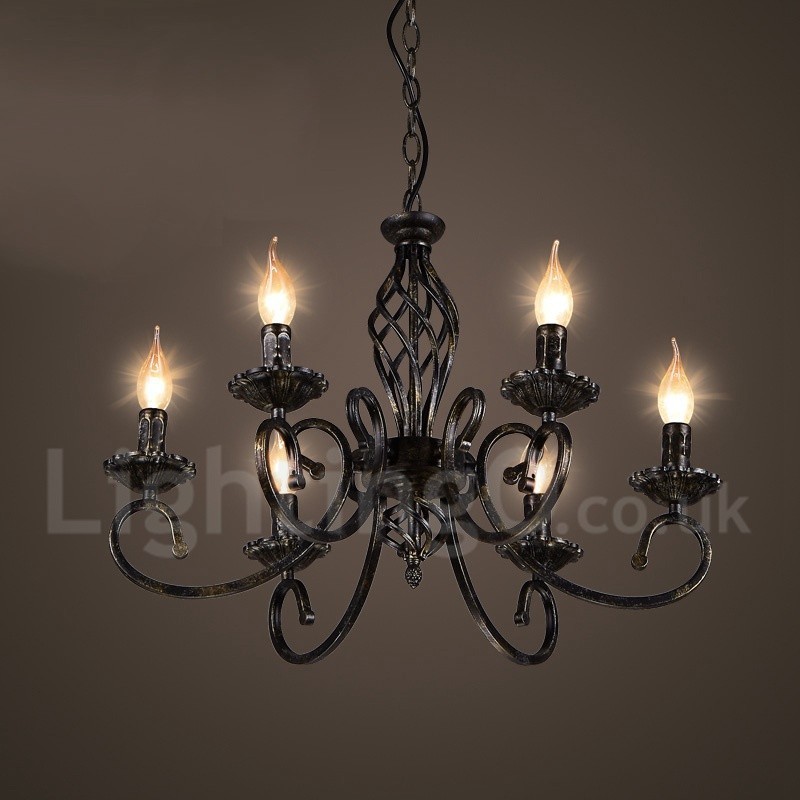 Lámpara colgante de acero de estilo industrial para tienda.
