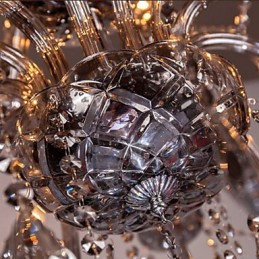 Lámpara de araña de cristal europea de 6 luces en color gris.