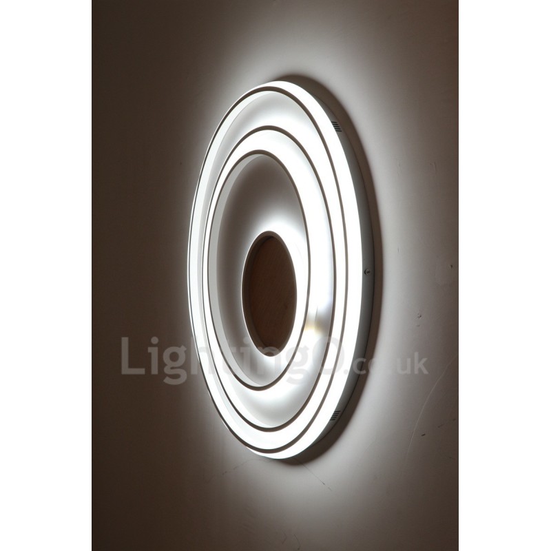 Lámpara de techo ultrafina de madera con anillos blancos regulables, también se puede usar como luz de pared.