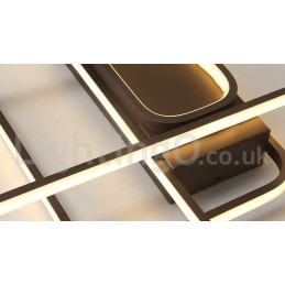 Lámpara de techo moderna y contemporánea de aluminio con acabado en pintura, empotrada con regulador de intensidad remoto. También se puede usar como lámpara de pared.