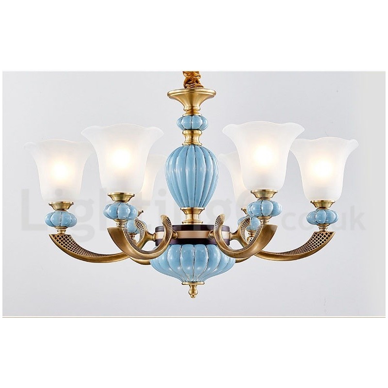 Lámpara colgante retro vintage de cerámica de latón con pantallas de cristal.