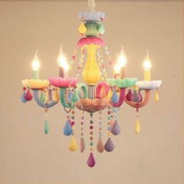 Lámpara de araña Macaron de 6 luces con vela de cristal multicolor, estilo mini para niños.