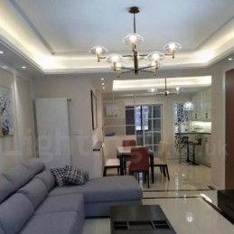 Lámpara de araña de 6 luces con acabado galvanizado y pintado y pantallas de vidrio