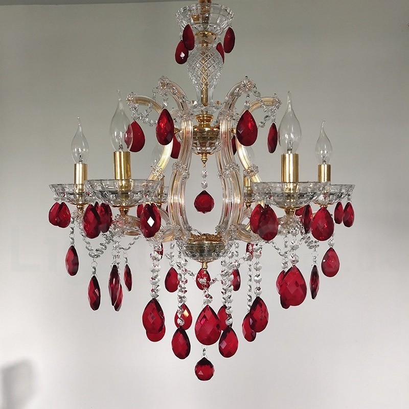 Lámpara de araña dorada de 6 luces con cristal rojo
