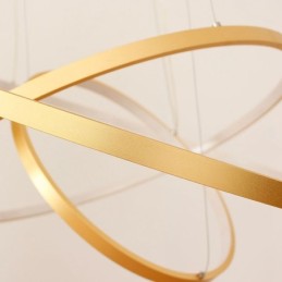 Lámpara colgante regulable con control remoto, diseño moderno dorado, tres anillos.