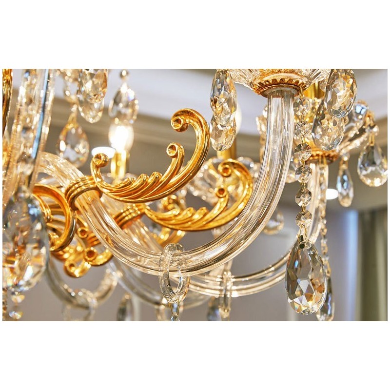 Lámpara de araña de cristal de lujo de dos niveles y 18 luces en color dorado