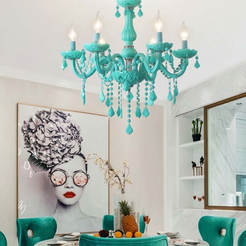 Elegante lámpara colgante de cristal de estilo europeo de gran tamaño.