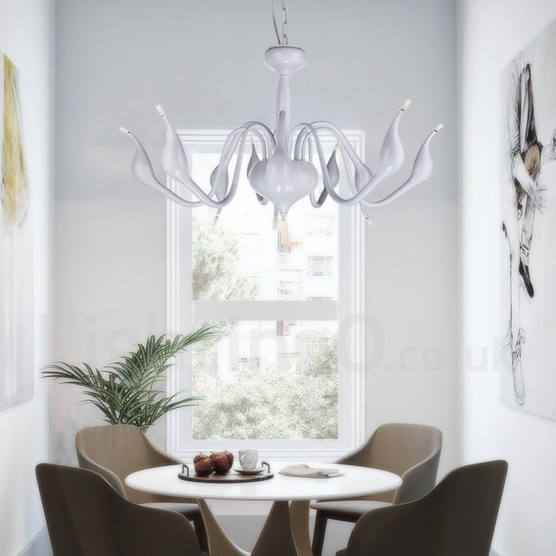 Lámpara de araña de cisne posmoderna de 18 luces de acero inoxidable G4 con acabado blanco