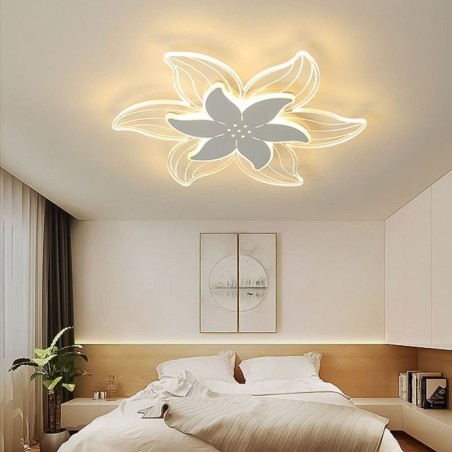 Lámpara de techo empotrada con forma de flor, elegante y decorativa. Lámpara de techo empotrada con forma de flor, elegante y decorativa.