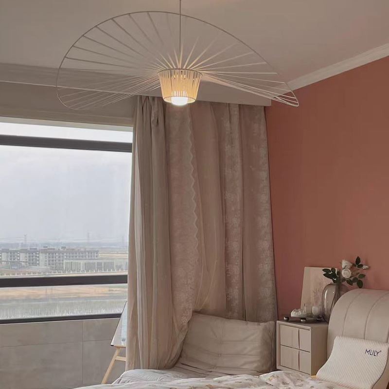 Lámpara colgante moderna simple de hierro con forma de sombrero