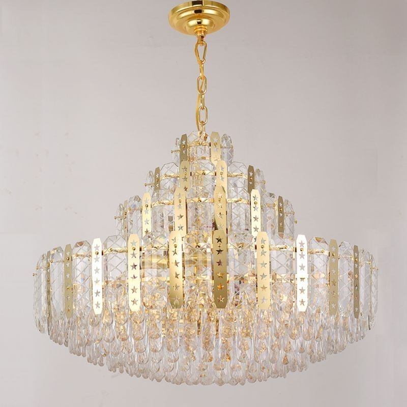 Lámpara colgante de cristal de lujo con lámina de hierro dorada calada – Ideal para el cuarto piso