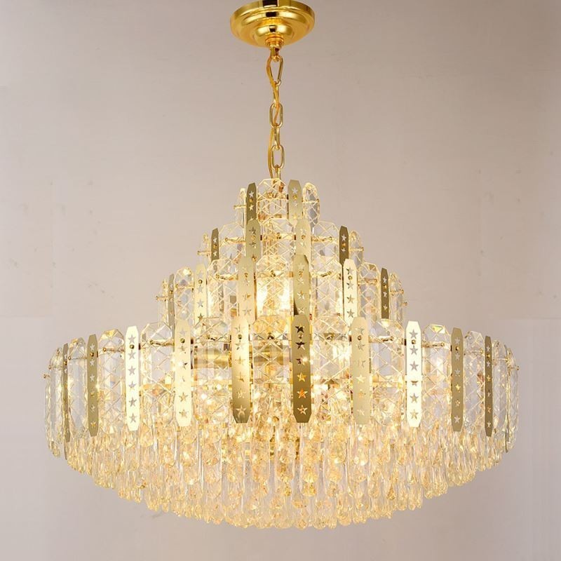 Lámpara colgante de cristal de lujo con lámina de hierro dorada calada – Ideal para el cuarto piso
