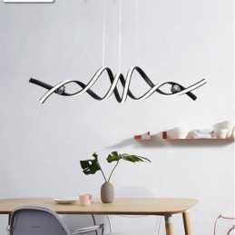 Lámpara colgante minimalista de aluminio con diseño de espiral.