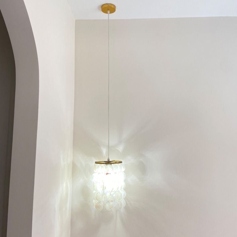 Lámpara colgante moderna Capiz, mini lámpara colgante contemporánea para comedor.
