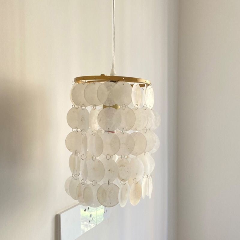 Lámpara colgante moderna Capiz, mini lámpara colgante contemporánea para comedor.