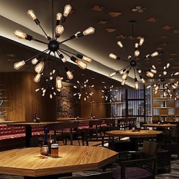 Lámpara de araña de metal de latón antiguo de Country Designers