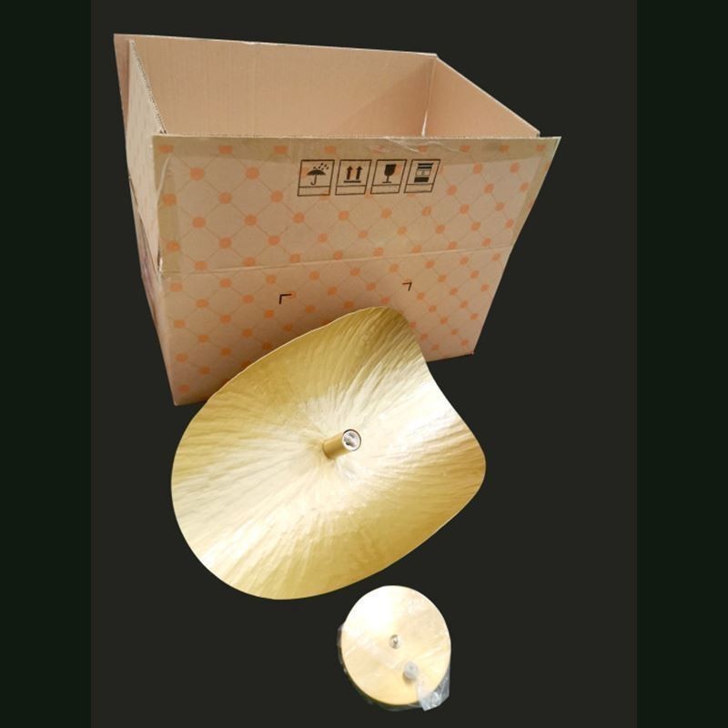 Lámpara colgante de latón, moderna y minimalista, con forma de hoja de loto.