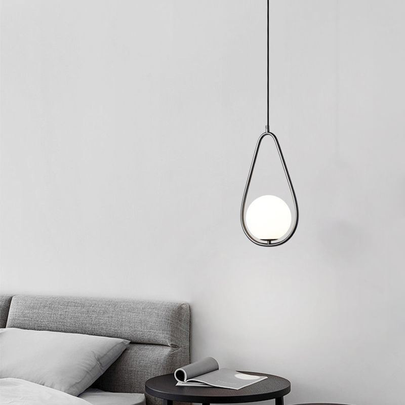 Lámpara colgante moderna con forma de globo y gota de agua de cristal