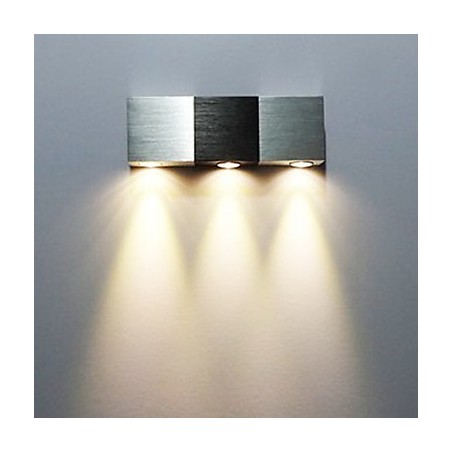 Aplique de pared moderno con luz dispersa, cuerpo rectangular de aluminio Aplique de pared moderno con luz dispersa, cuerpo rectangular de aluminio