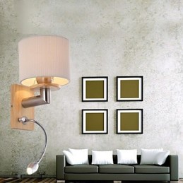 Lámpara de pared de una luz con luz de lectura