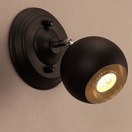 Lámpara de pared creativa de hierro forjado que restaura las antiguas formas de iluminación.