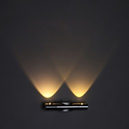Lámpara de pared moderna con luz dispersa, diseño de ciencia ficción