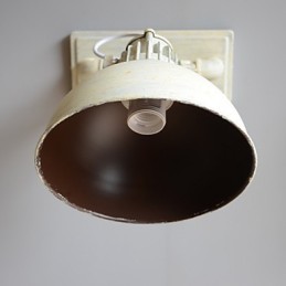 Lámpara de pared de hierro forjado vintage nostálgica a estrenar para balcón, estilo loft, del norte de Europa.
