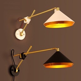 Lámpara de pared plegable con brazo basculante de hierro forjado de estilo rural industrial que restaura las antiguas costumbres.