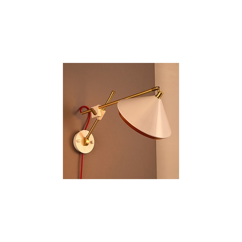Lámpara de pared plegable con brazo basculante de hierro forjado de estilo rural industrial que restaura las antiguas costumbres.