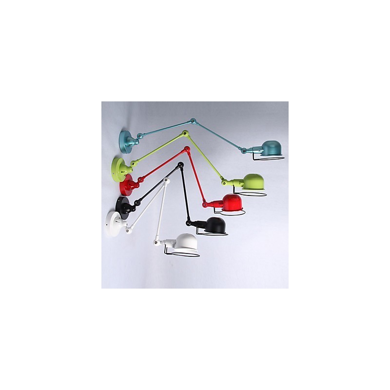 Lámpara de pared doble con brazo mecánico restaurado a la antigua usanza.