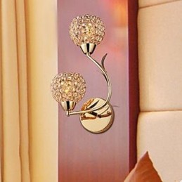 Lámpara de pared de cristal K9 de doble cabezal, contemporánea y concisa, dorada