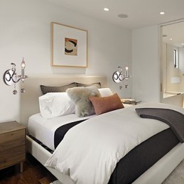 Aplique de pared de cristal plateado con 1 luz