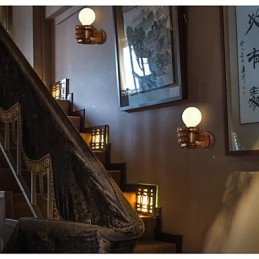 Lámpara de pared europea con puño retro creativo de mano derecha