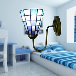 Lámpara de pared de vitral contemporáneo de 15 cm con cuadrados azules y blancos.
