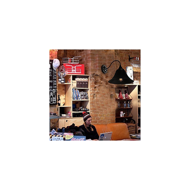 Lámpara de pared con tapa de hierro negro antiguo estilo loft de Designer Duds