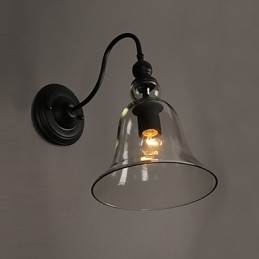 Lámpara de pared de cristal con forma de campana que restaura las antiguas formas de iluminación del jardín.