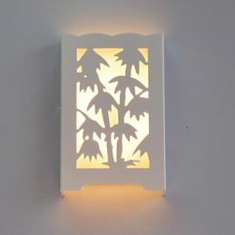 Lámparas de pared de bambú con diseños creativos y modernos de tallado en blanco.
