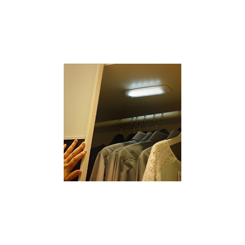 Lámpara de pared con luz nocturna y placa ultrafina Ambry adhesiva para inducción del cuerpo humano.