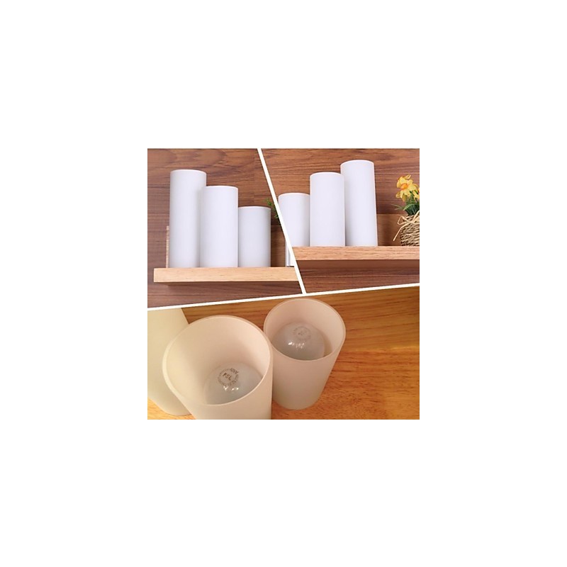 Lámpara de pared de tres luces y cristal