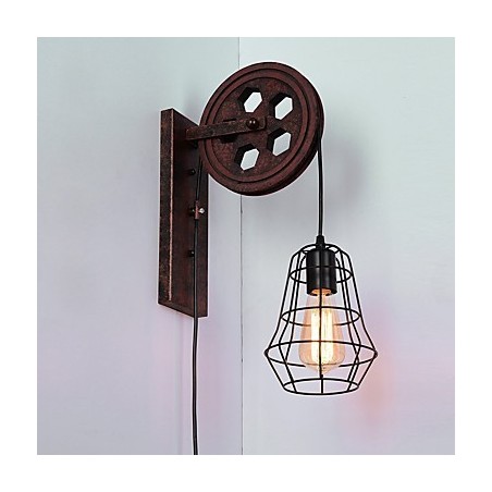 Lámpara de pared de hierro retro industrial con personalidad creativa y polea elevadora. Lámpara de pared de hierro retro industrial con personalidad creativa y polea elevadora.