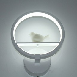 Lámpara de luz ambiental con brazo oscilante, moderna y contemporánea, con pintura contemporánea integrada.
