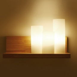 Aplique de pared con luz ambiental de estilo minimalista y protección ocular para el hogar.